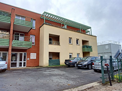 Vente : appartement T1 Loue a BOIS D ARCY
