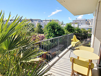 Appartement Saint Cyr L Ecole 3 pieces 62.09 m2 avec une vue degagee.