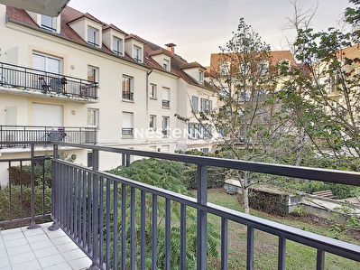 Studio MONTIGNY LE BRETONNEUX - 1 piece - 23.92 m2