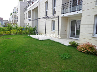 Studio MONTIGNY LE BRETONNEUX - 1 piece - 27.65 m2