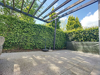 Appartement Bois D'arcy 3 pieces avec terrasse !