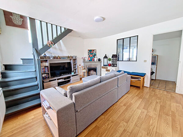 Maison a Bois D'arcy