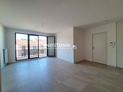 Appartement Saint Cyr L Ecole 4 pieces 76.94 m2