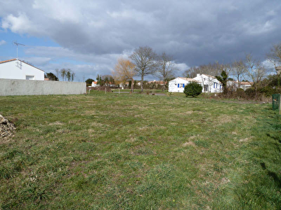 TERRAIN A BATIR SOULLANS - 1058 m2