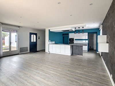LA BARRE DE MONTS : maison 5 pieces a vendre