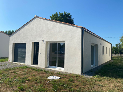 Vente : maison recente 3 chambres a SAINT-URBAIN
