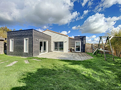 LA GARNACHE : maison 4 chambres de 124 m2