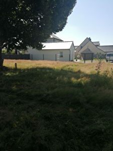 A VENDRE Terrain constructible a combourg