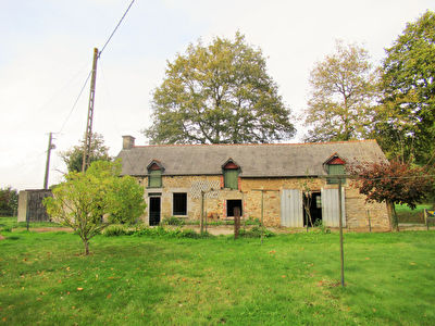 A VENDRE ! Maison a renover a moins de 10 minutes de Combourg