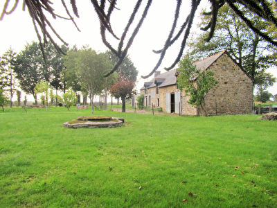 A VENDRE ! Maison a renover a moins de 10 minutes de Combourg