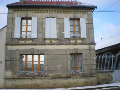maison MARINES - 6 pieces - 135 m2