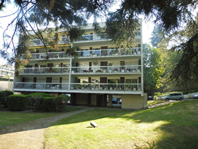Appartement Ville d'Avray 6 pieces 124.33 m2