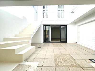 Maison Les Sables D'Olonne proche Marche Arago 1 km plage 180 m2 hab 5 chambres cour