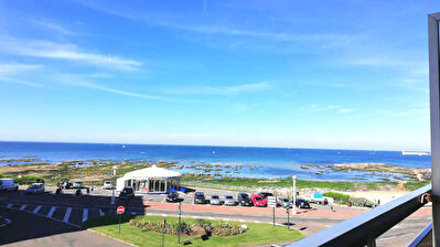 Appartement Les Sables D'Olonne 1 piece 18.74 m2 face mer proche commerces