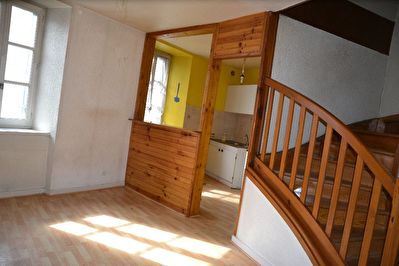 Appartement Yssingeaux 4 pieces 70 m2 Duplex