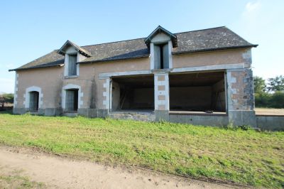 Maison a renover Le Thoureil 150 m2