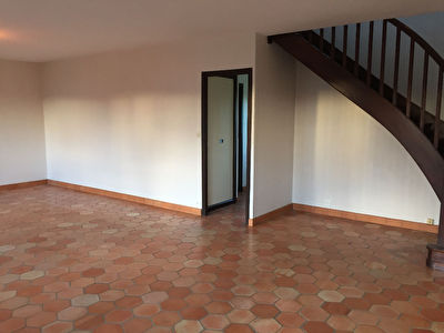 A louer Maison Saint Barthelemy 3 chambres jardin