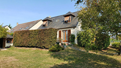 Maison a La Possonniere de 6 pieces de 3/4 chambres, garage, jardin