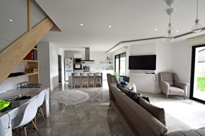 Maison a 10 minutes d'Angers de 4 chambres avec jardin