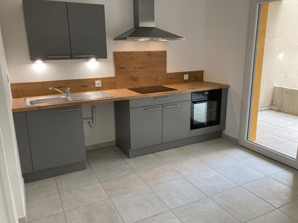 A louer Appartement Type 3 neuf quartier Gare