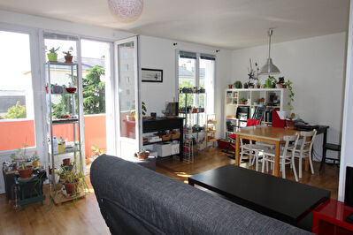 Appartement de type 3 a Angers Est avec balcon et parking