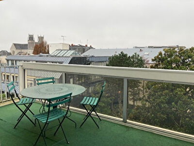 Appartement a Angers hyper centre dans residence avec ascenseur et double garage