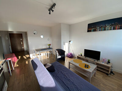 Appartement de type 4 a Angers quartier Larevelliere pour investissement locatif