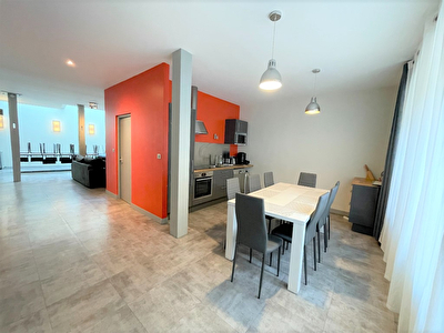 Angers proche Palais de Justice, appartement esprit loft de plus de 150m2