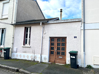Maison avec jardin a renover Angers proche Gare