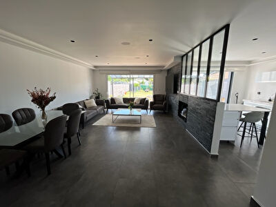 Maison aux Ponts de Ce de 4 chambres dont une de plain pied avec jardin et garage