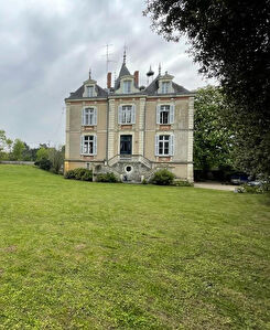 Demeure de prestige a Angers quartier du Lac de Maine de + de 350m2