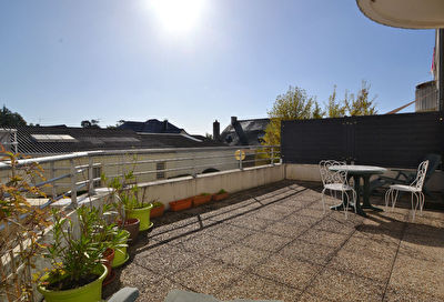 Appartement Saint Barthelemy D Anjou 2 pieces avec terrasse bien exposee
