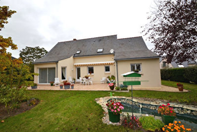 Maison 4 chambres Saint Sylvain D Anjou 153m2, jardin, garage !