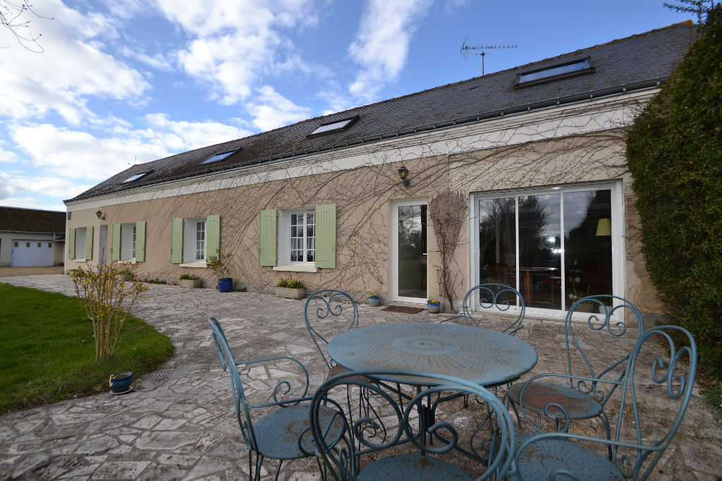 Maison Ancienne A St Sylvain D Anjou Dependances 1 Hectare De Terrain