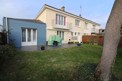 Maison 4 chambres - jardin 300 m2 - garage