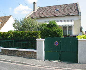 MAISON BEZONS - 5 pieces - 135 m2