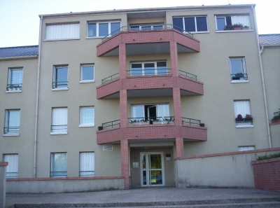 JOUY LE MOUTIER - 2 pieces - 0 m2