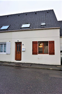 CREIL - MAISON EN PIGNON (MITOYENNE D'UN COTE) - 4 PIECES