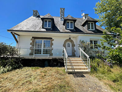 Maison familiale centre ville d'Auray a pieds