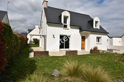 Plouharnel Maison recente au calme et proche du bourg