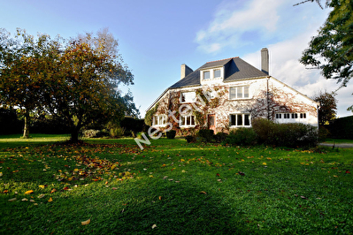 Maison Bourgeoise dans le bourg d'Erdeven