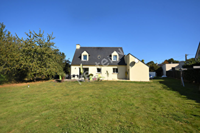 Maison au calme Plougoumelen