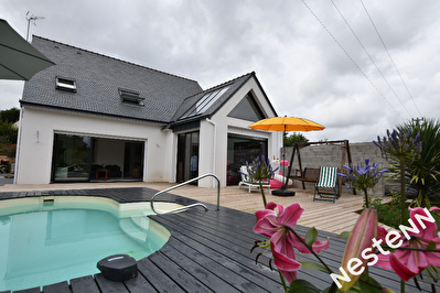 Rare : Contemporaine avec piscine a PLOEMEL