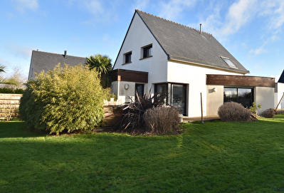 Maison Plougoumelen 140 m2