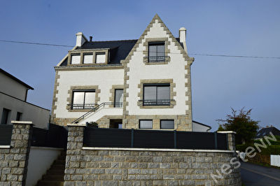 Maison a vendre en plein centre de Pluvigner
