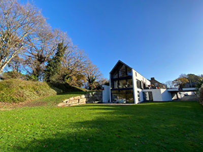Maison d'architecte 300 m2 avec vue sur la riviere