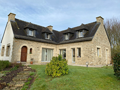 Maison a vendre a Baud centre