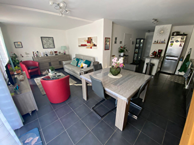 3 pieces 65 m2 - Pluneret