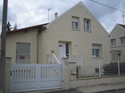 Maison T7 FLEURY LES AUBRAIS - 7 pieces - 130 m2