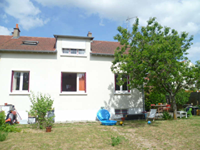 Maison T7 FLEURY LES AUBRAIS - 7 pieces - 131,85 m2